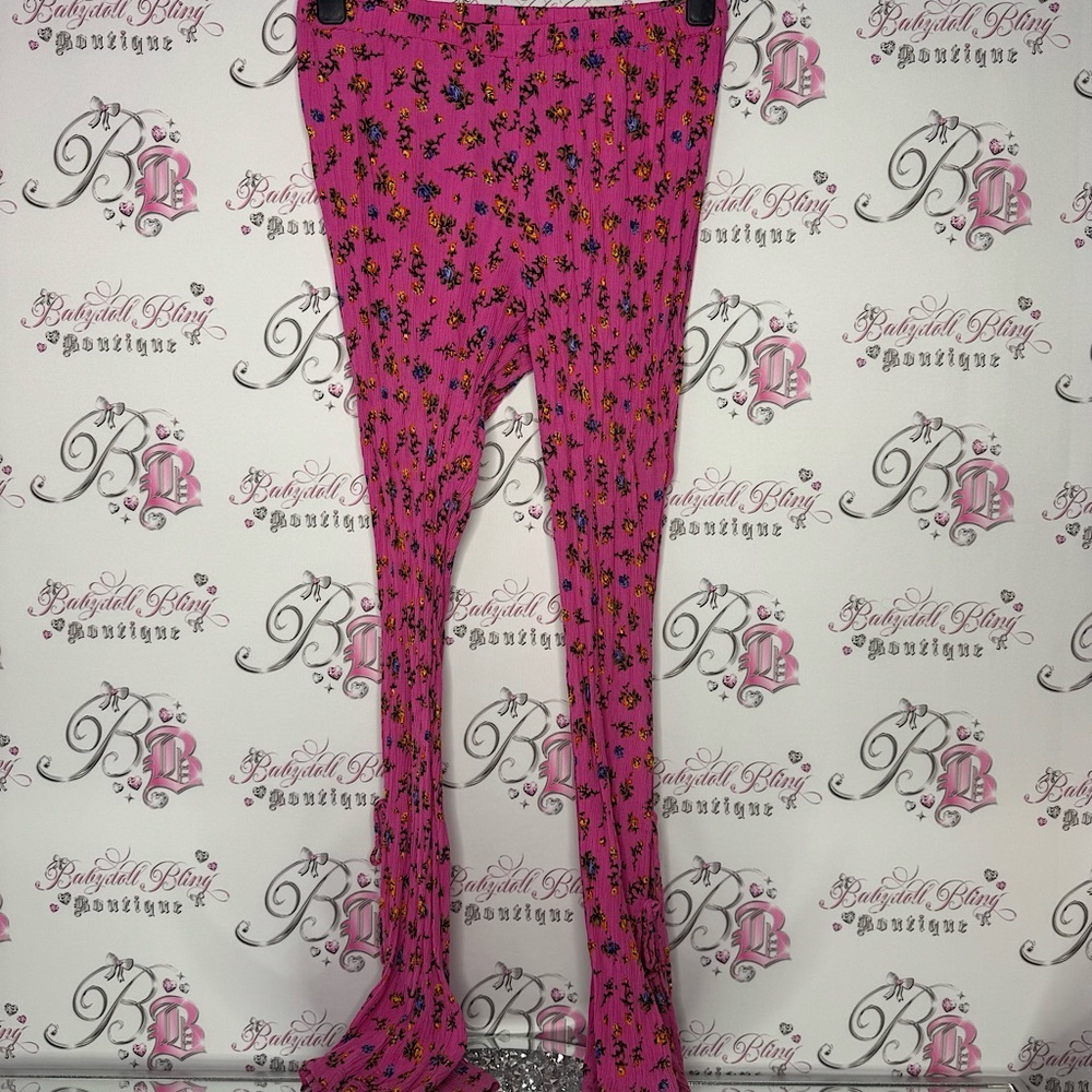 Urban outfitters flower pants bottom has slits and ribbon and tie ups pink